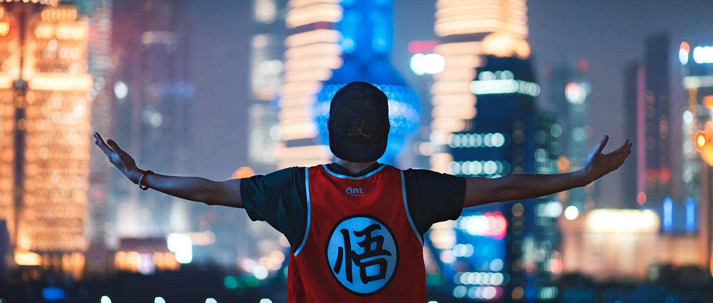 三十浮沉，一身孤寂